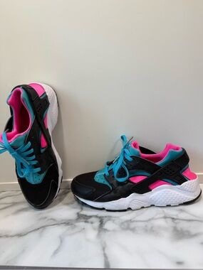 Nike Huarache Run GS Girls Sneakers Size 6 Y Youth